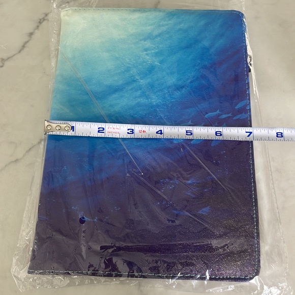 I - Pad Air 3rd Generation Case Blue Ocean NWT - Picture 8 of 9